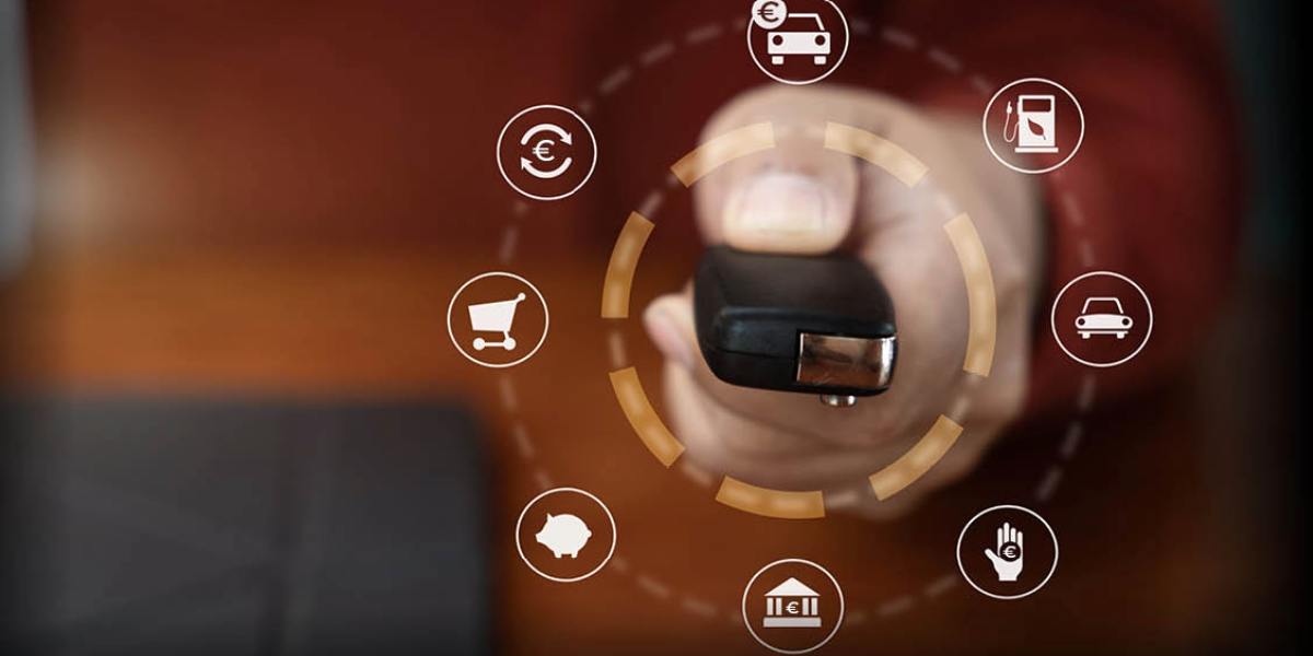 Schlüssel mit verschiedenen Symbolen drumherum